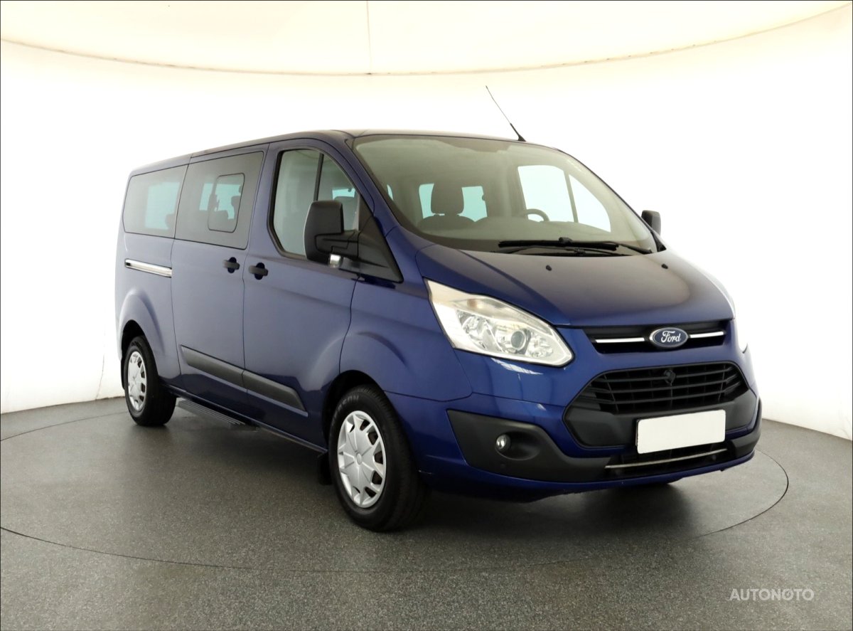 Ford Tourneo Custom, 2016 - celkový pohled