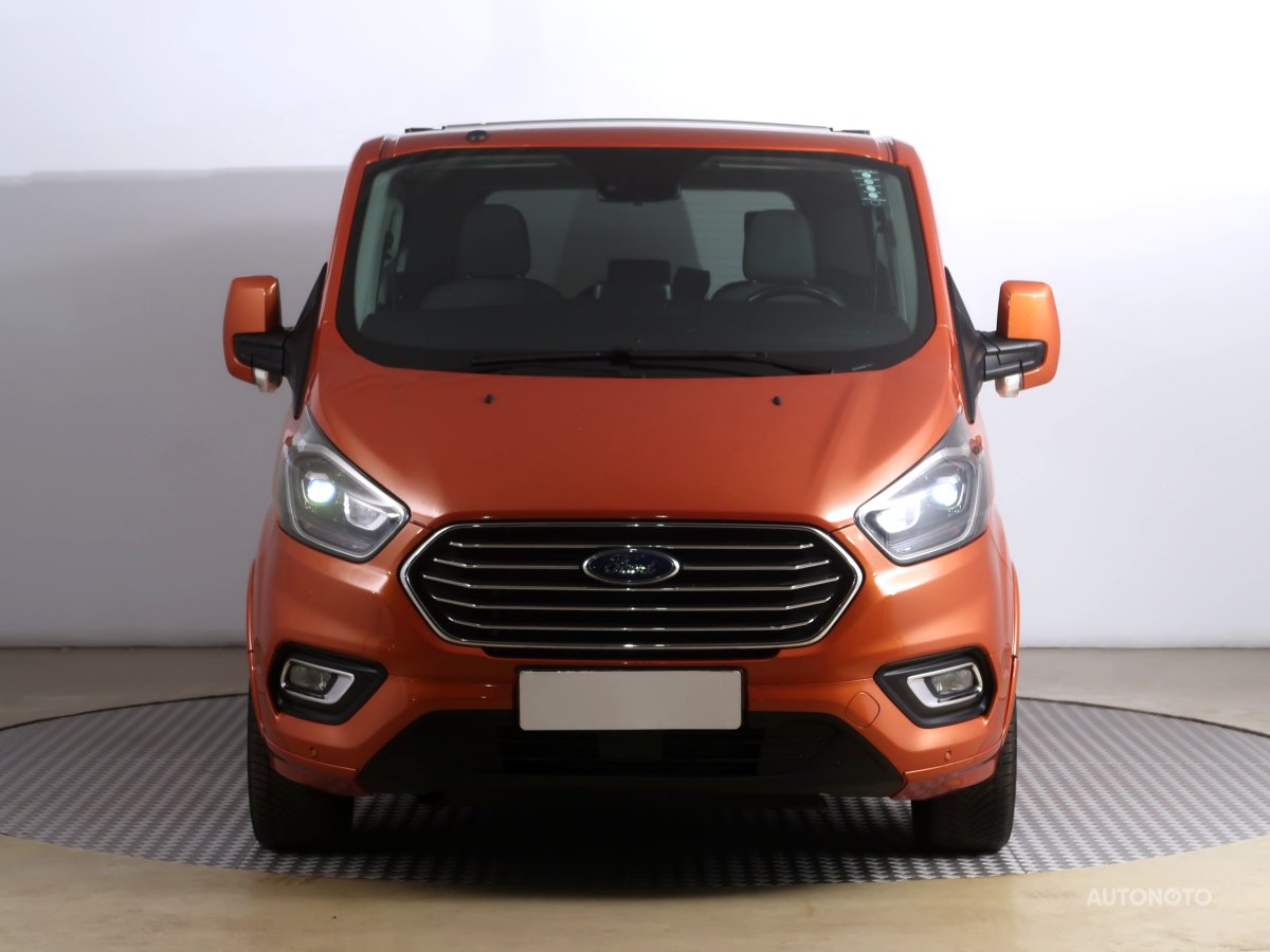 Ford Tourneo Custom, 2019 - pohled č. 2