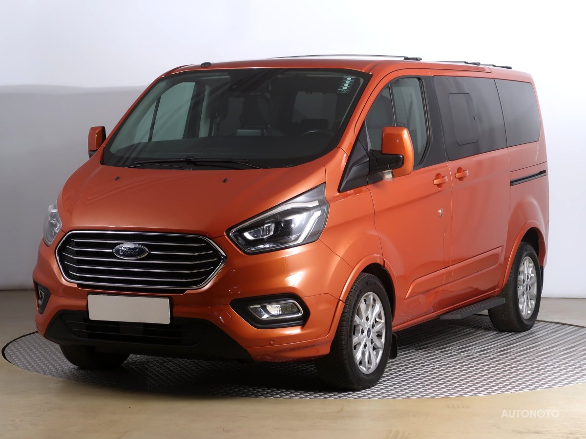 Ford Tourneo Custom, 2019 - pohled č. 3