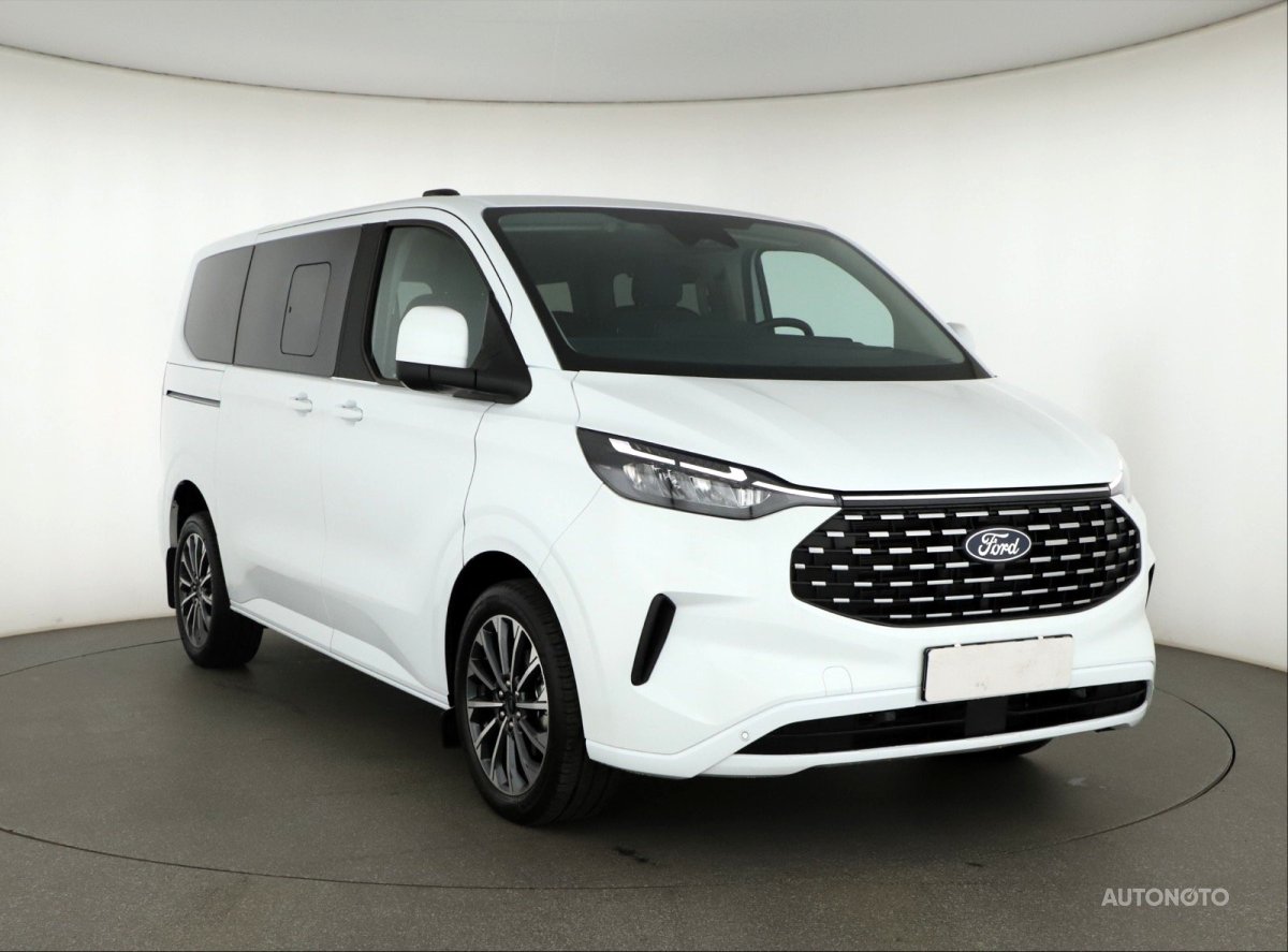 Ford Tourneo Custom, 2025 - celkový pohled