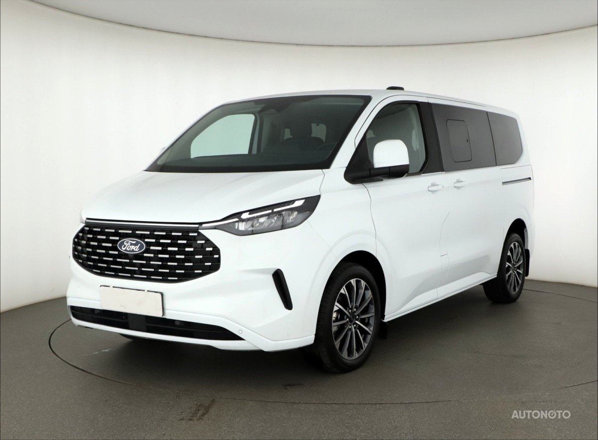 Ford Tourneo Custom, 2025 - pohled č. 3