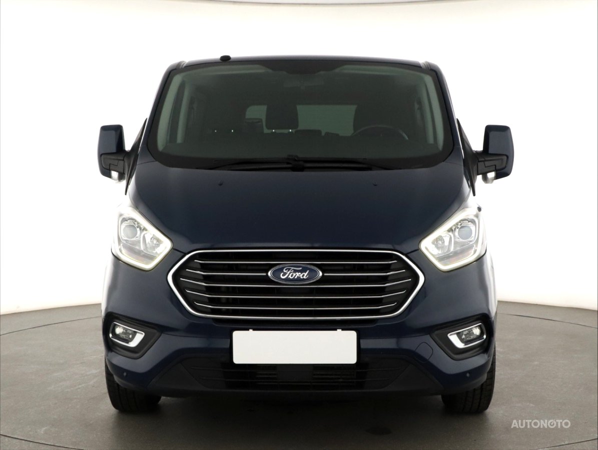 Ford Tourneo Custom, 2018 - pohled č. 2