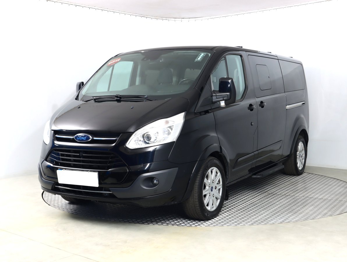 Ford Tourneo Custom, 2017 - pohled č. 3