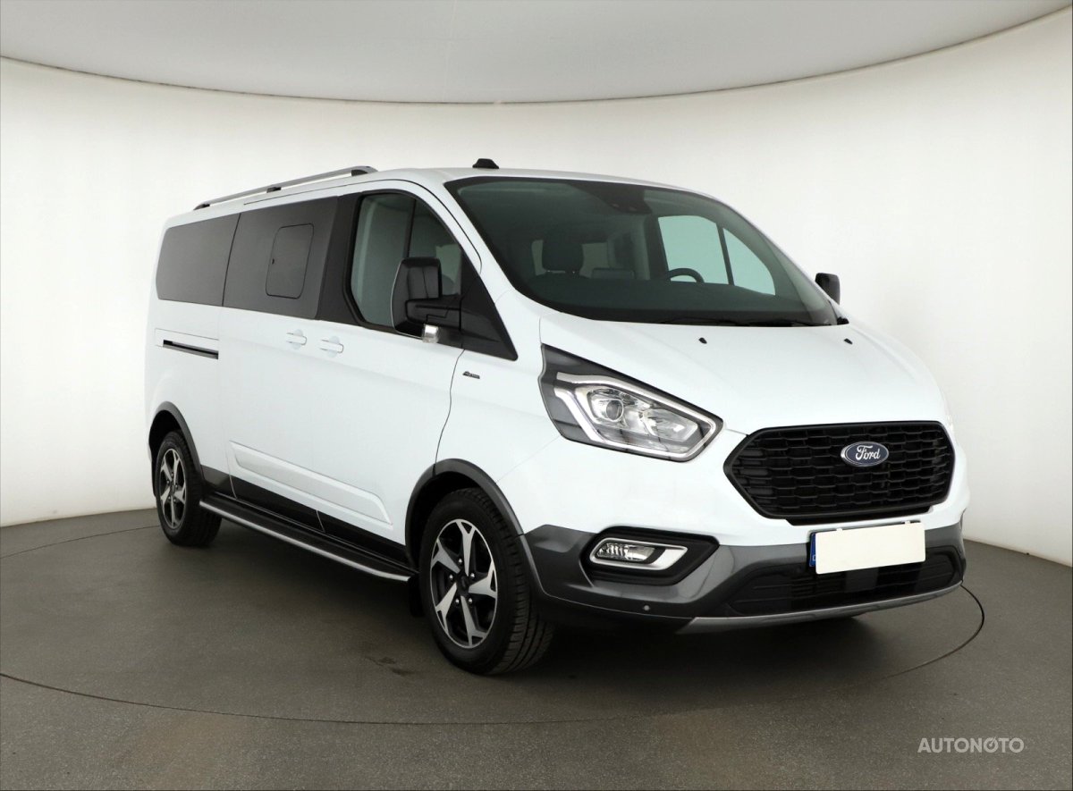 Ford Tourneo Custom, 2023 - celkový pohled