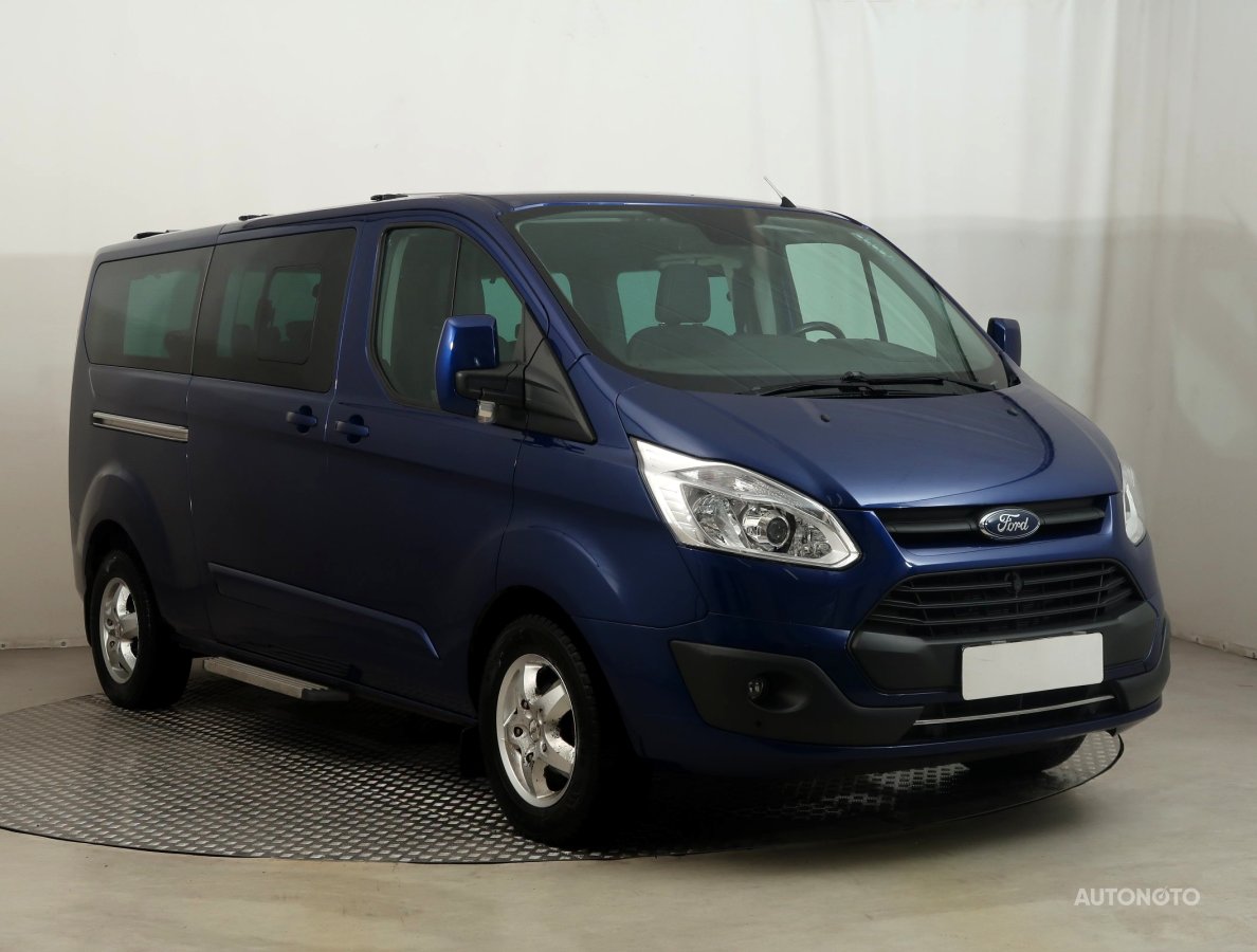 Ford Tourneo Custom, 2016 - celkový pohled