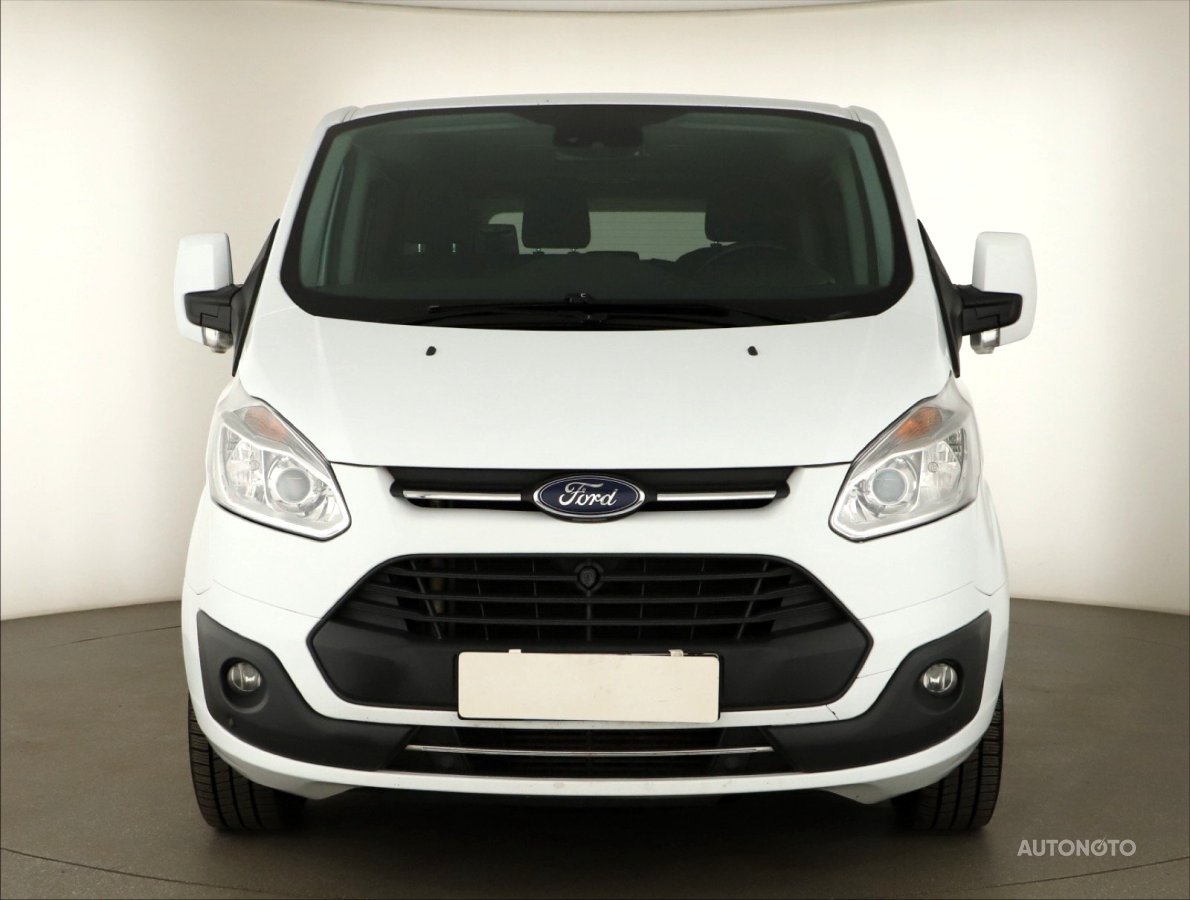 Ford Tourneo Custom, 2018 - pohled č. 2