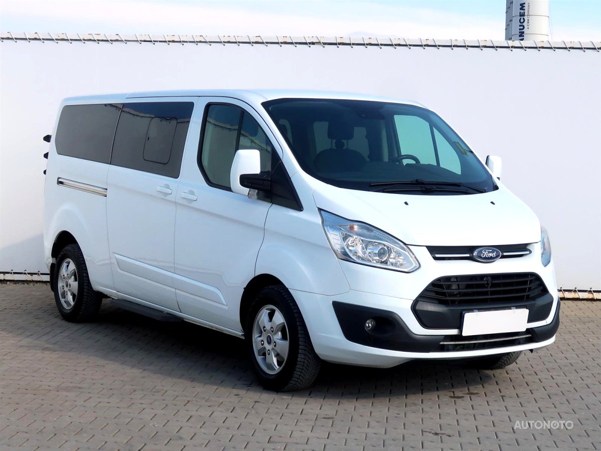 Ford Tourneo Custom, 2017 - celkový pohled