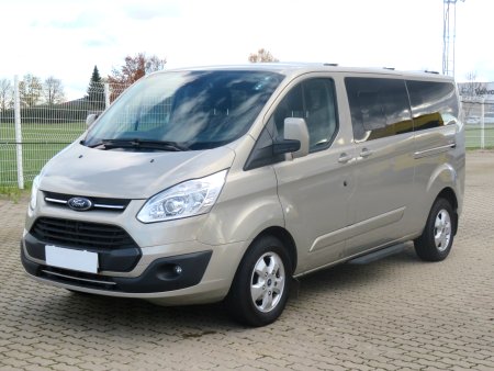 Ford Tourneo Custom, 2017 - pohled č. 3