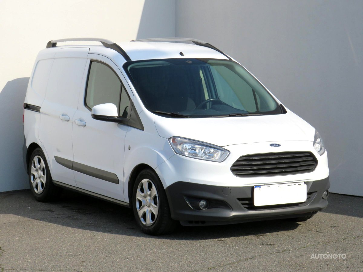 Ford Transit Courier, 2015 - celkový pohled