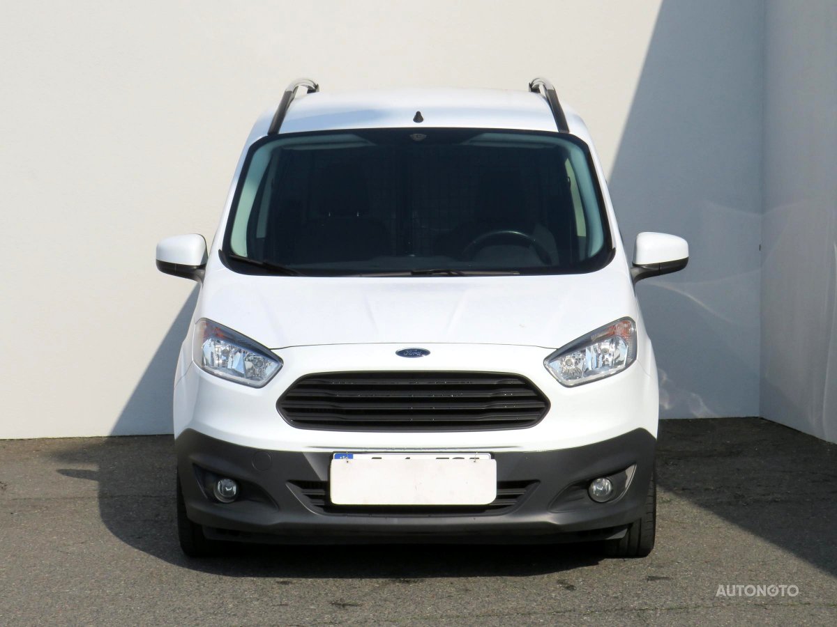 Ford Transit Courier, 2015 - pohled č. 2
