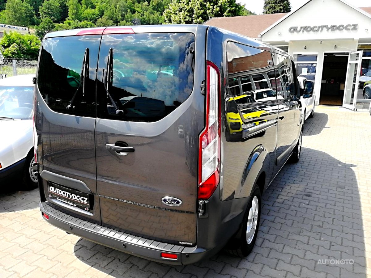 Ford Tourneo Custom, 2015 - pohled č. 4