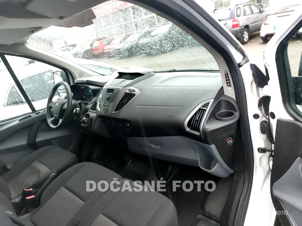 Ford Transit Custom, 2018 - pohled č. 2