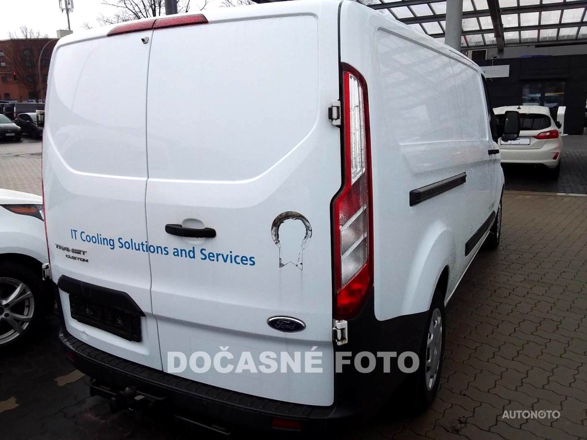 Ford Transit Custom, 2016 - pohled č. 3