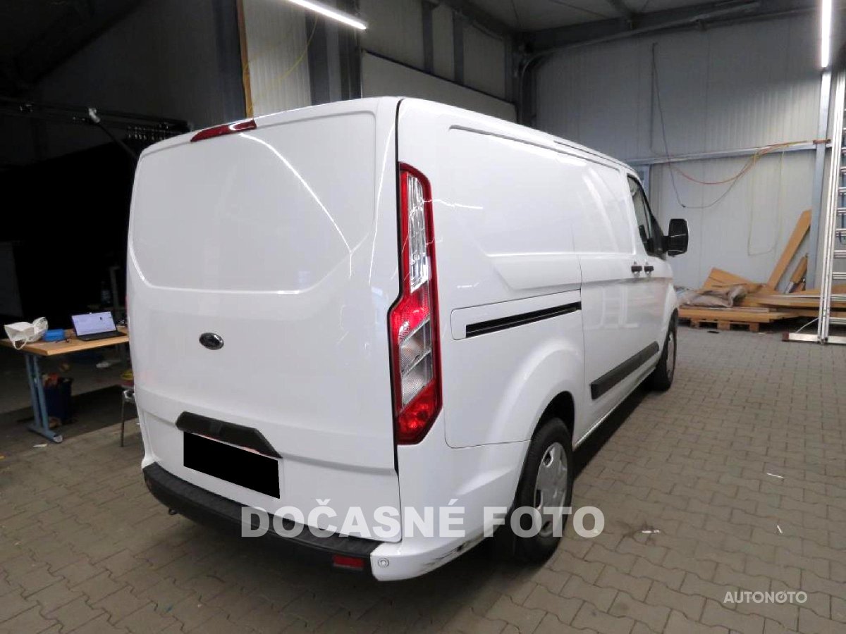 Ford Transit Custom, 2018 - pohled č. 2