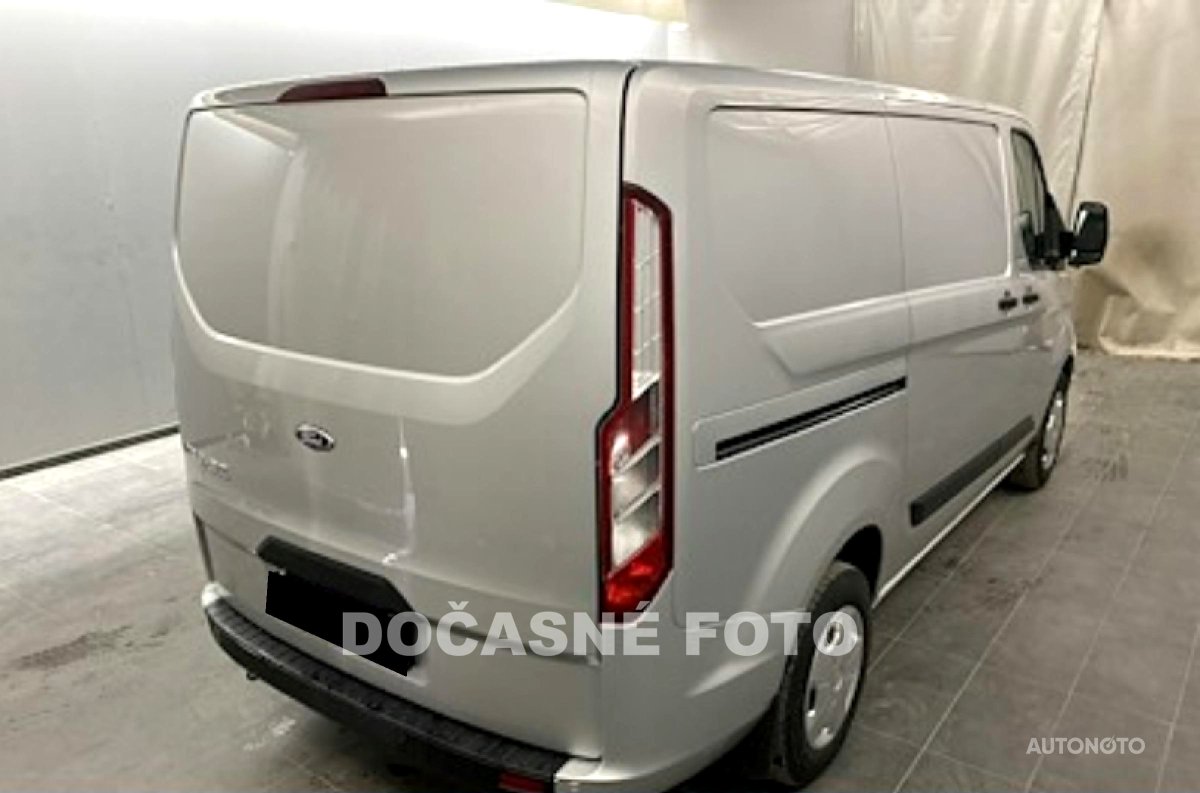 Ford Transit Custom, 2018 - pohled č. 3