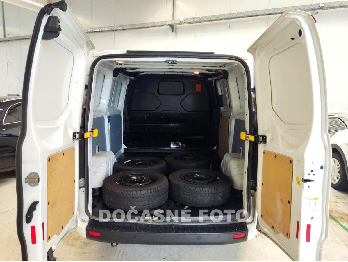 Ford Transit Custom, 2019 - pohled č. 3