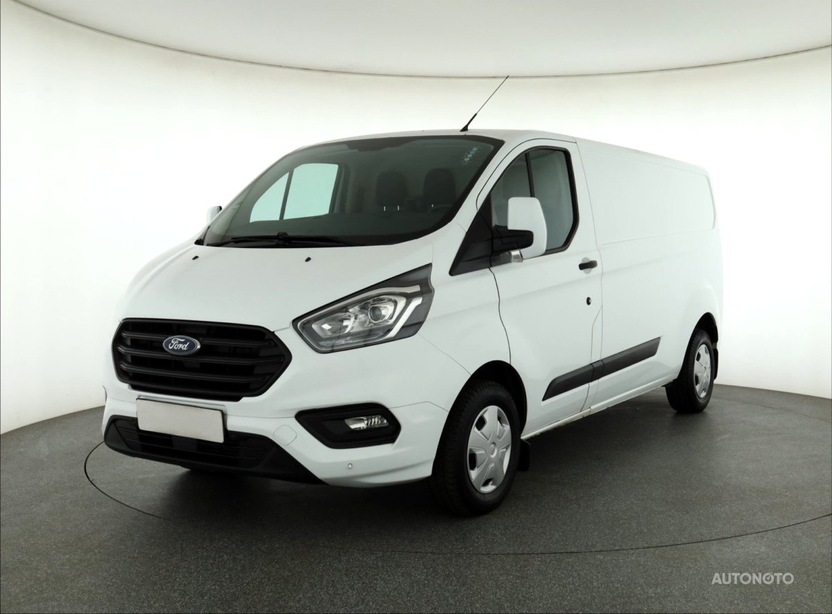 Ford Transit Custom, 2018 - pohled č. 3