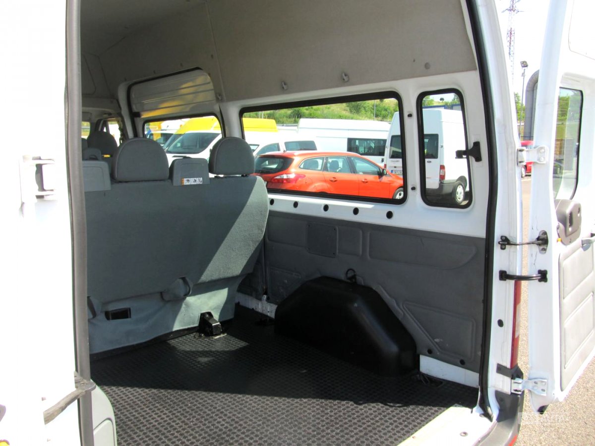 Ford Transit, 2010 - pohled č. 23