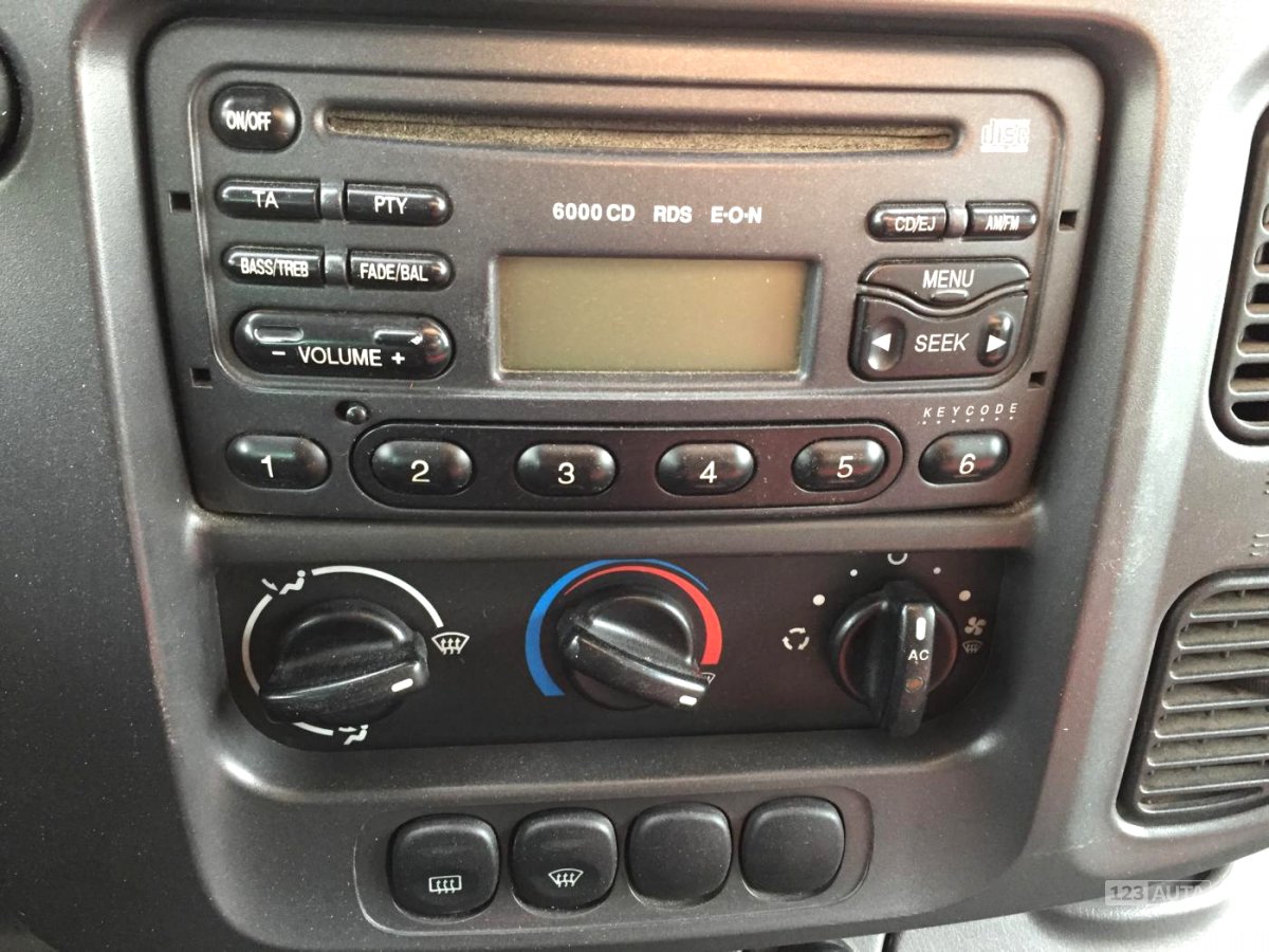 Ford Transit, 2005 - pohled č. 12