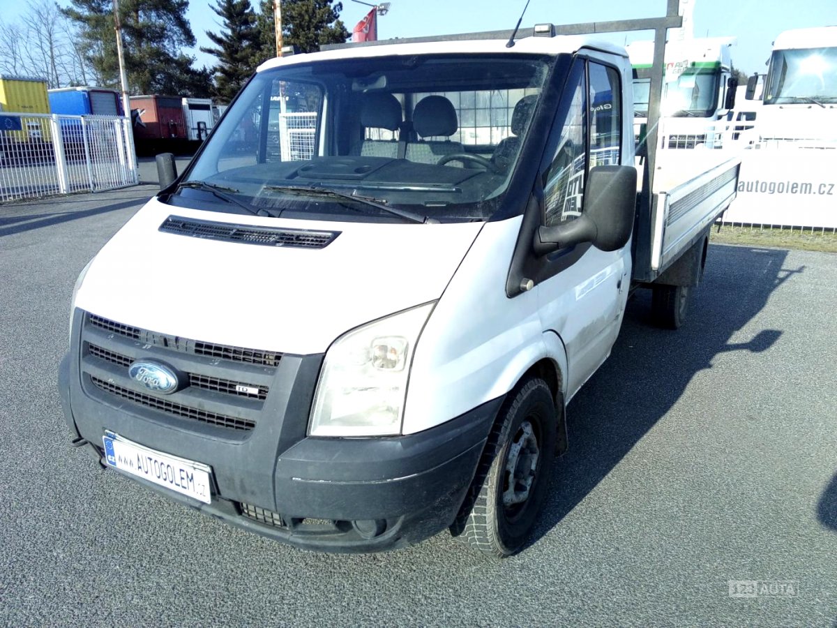 Ford Transit, 2008 - celkový pohled
