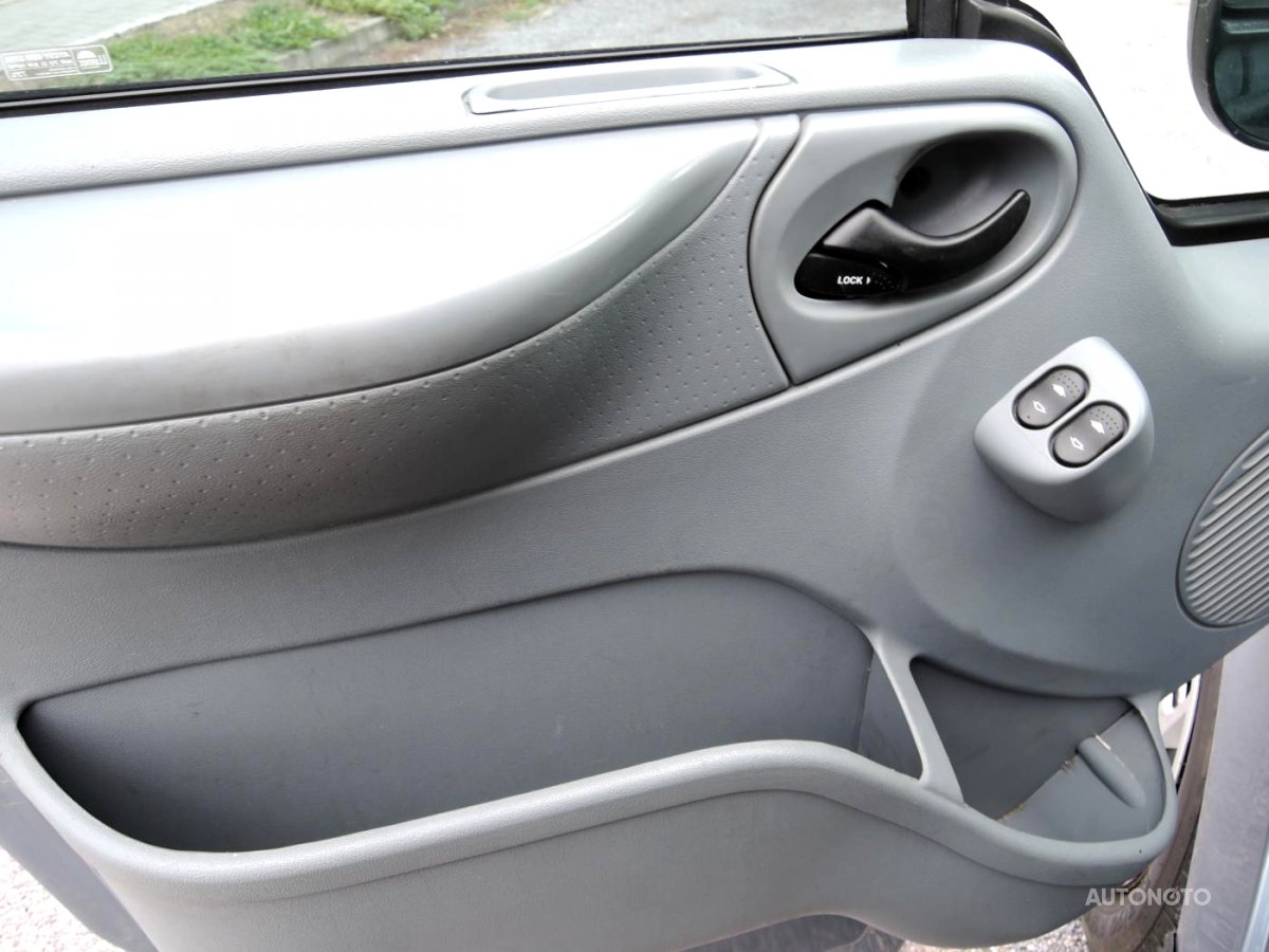 Ford Transit, 2006 - pohled č. 10