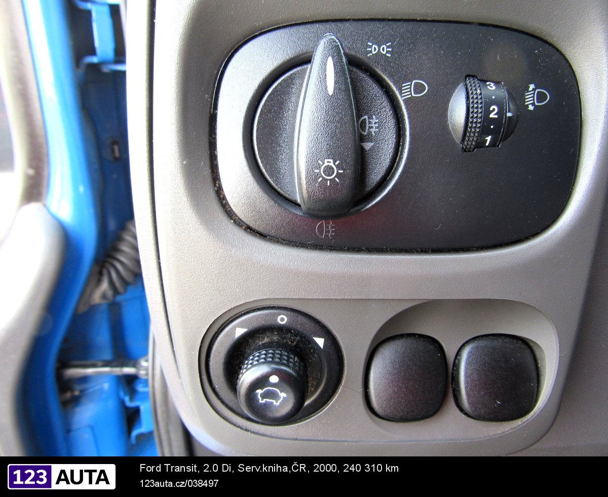 Ford Transit, 2000 - pohled č. 20