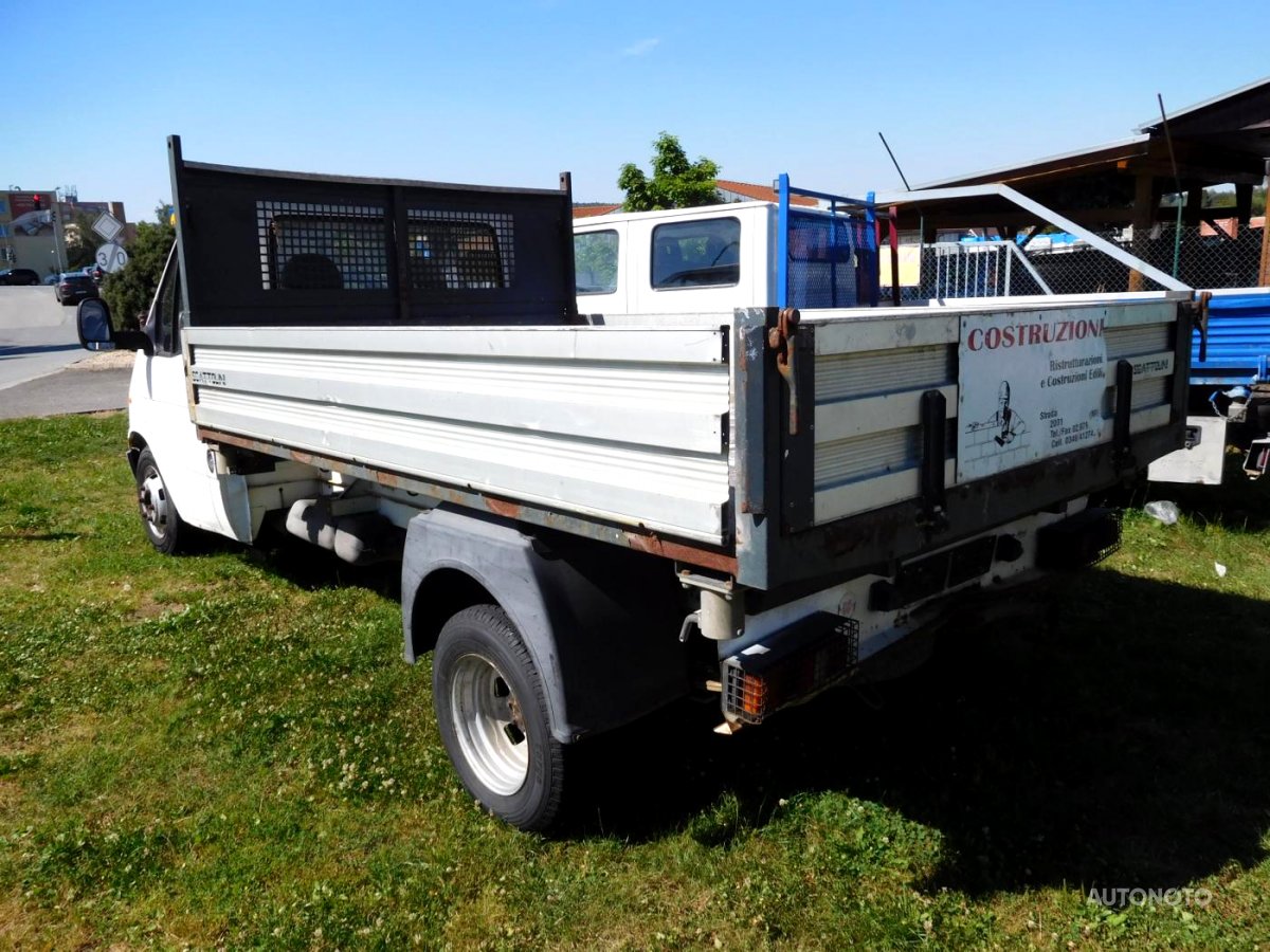 Ford Transit, 1995 - pohled č. 3