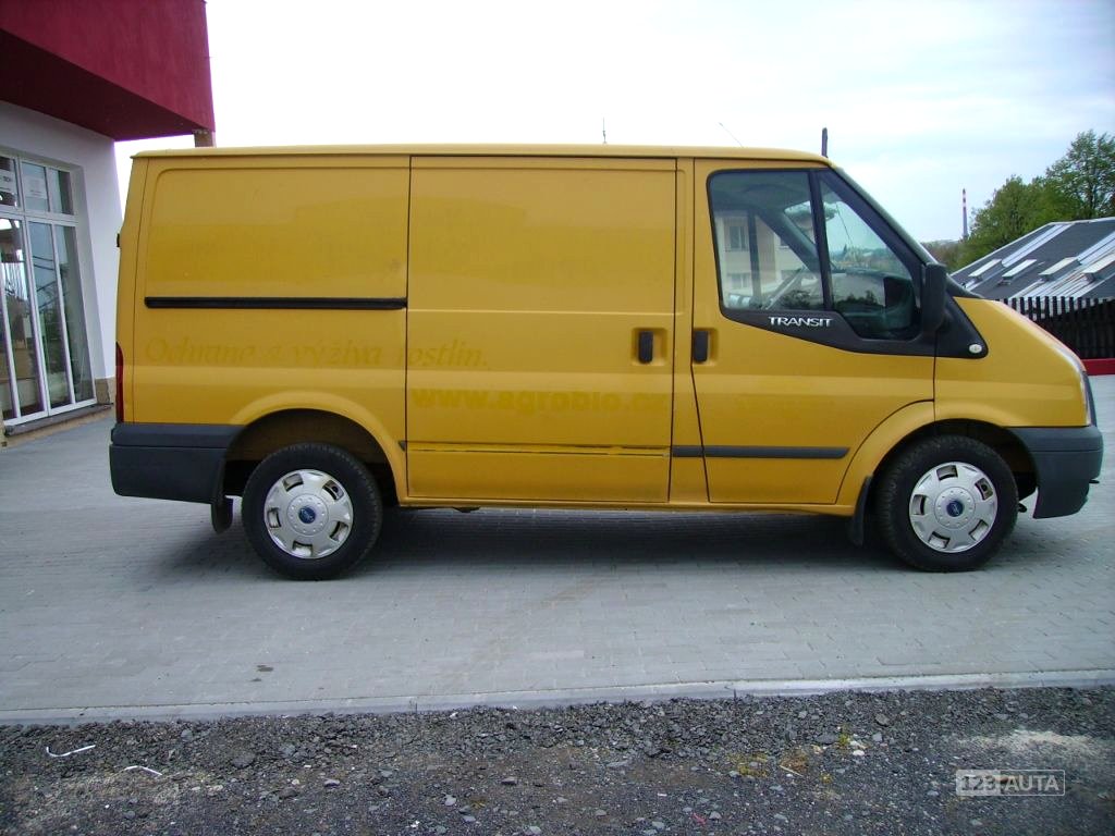 Ford Transit, 2008 - pohled č. 4