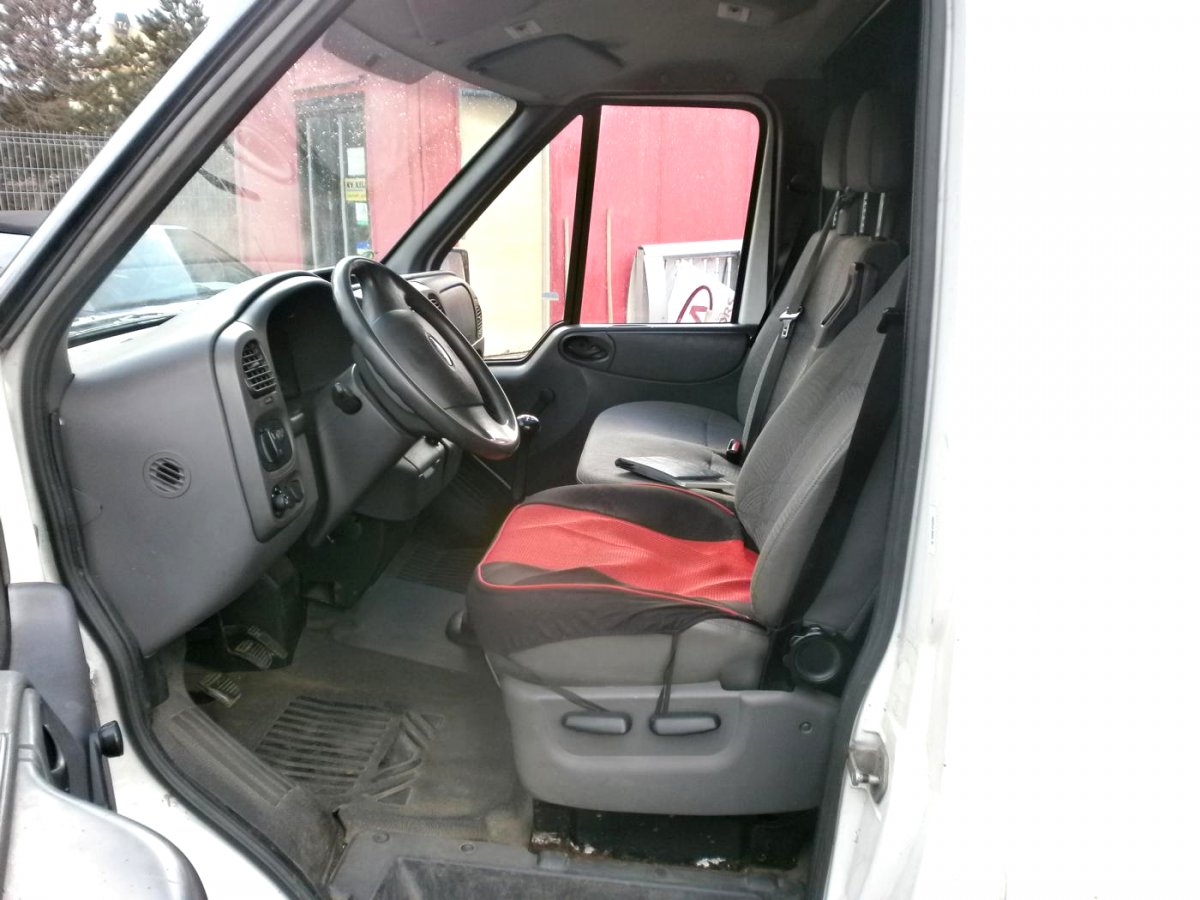 Ford Transit, 2001 - pohled č. 9
