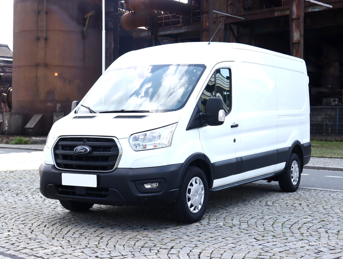 Ford Transit, 2019 - pohled č. 3