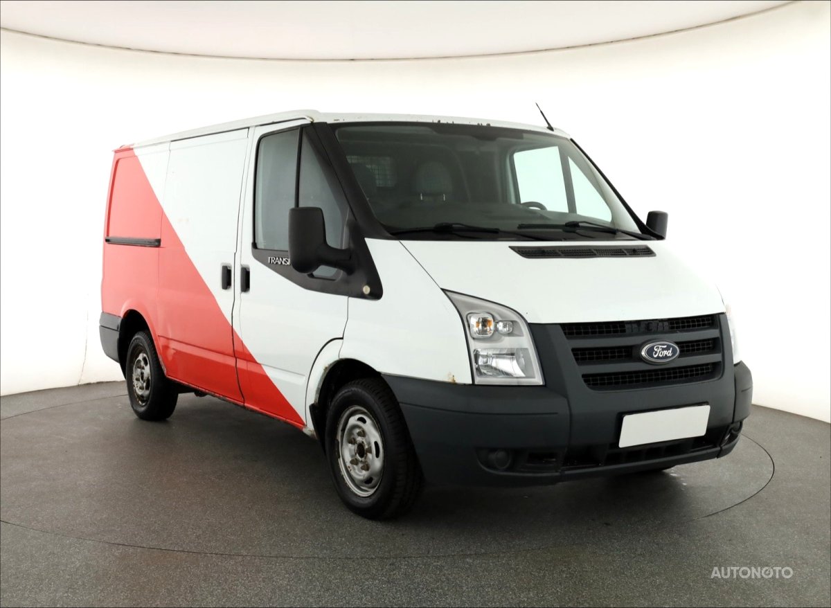 Ford Transit, 2011 - celkový pohled