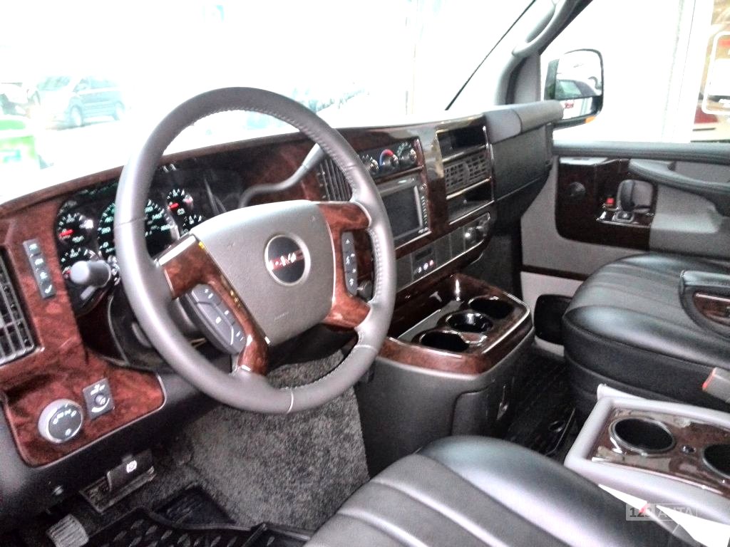 GMC Savana, 2016 - pohled č. 14