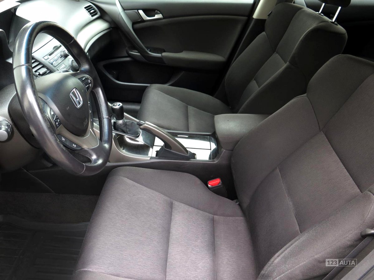 Honda Accord, 2010 - pohled č. 11