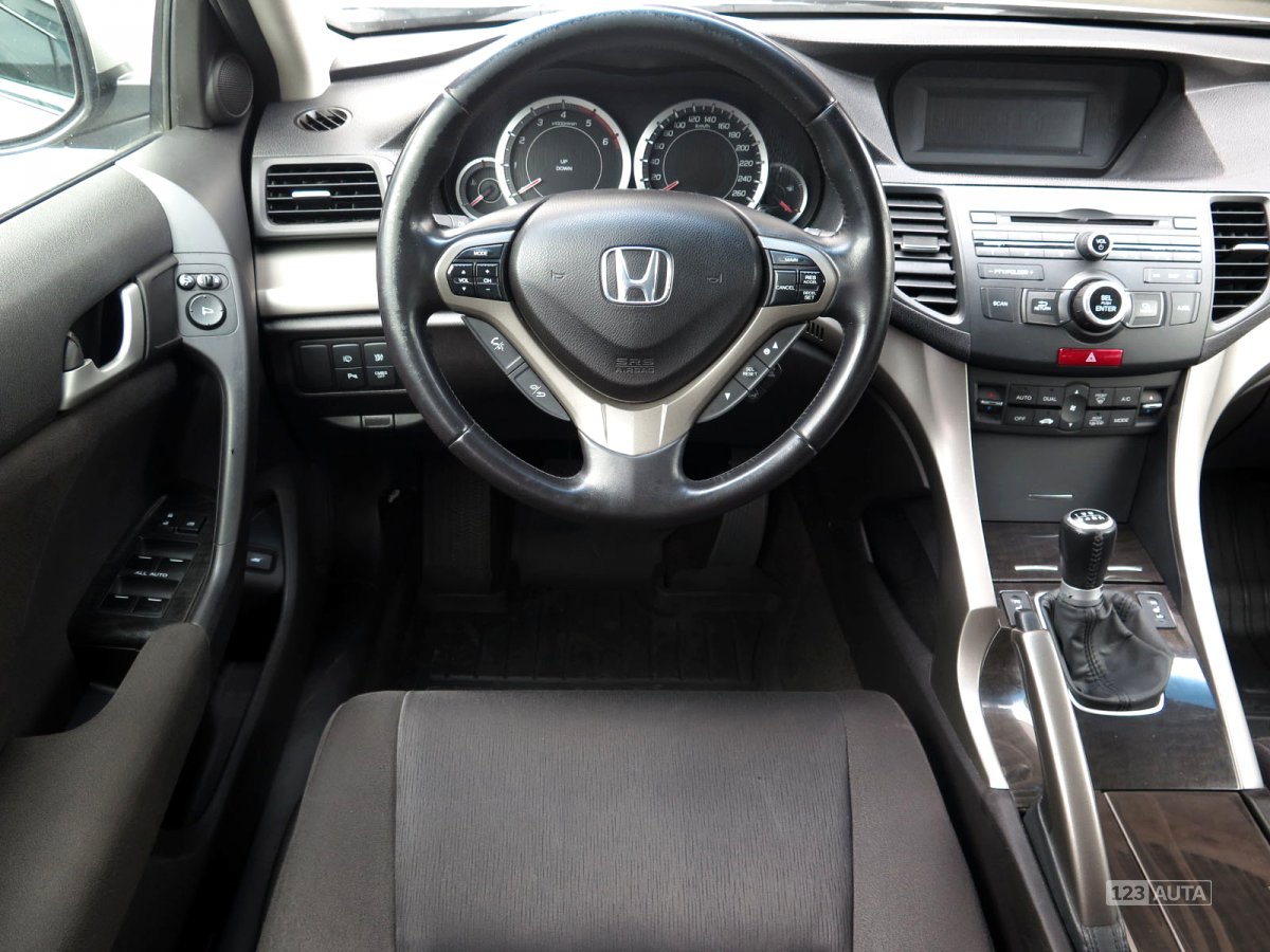 Honda Accord, 2010 - pohled č. 9