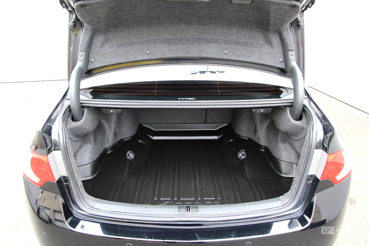 Honda Accord, 2009 - pohled č. 9