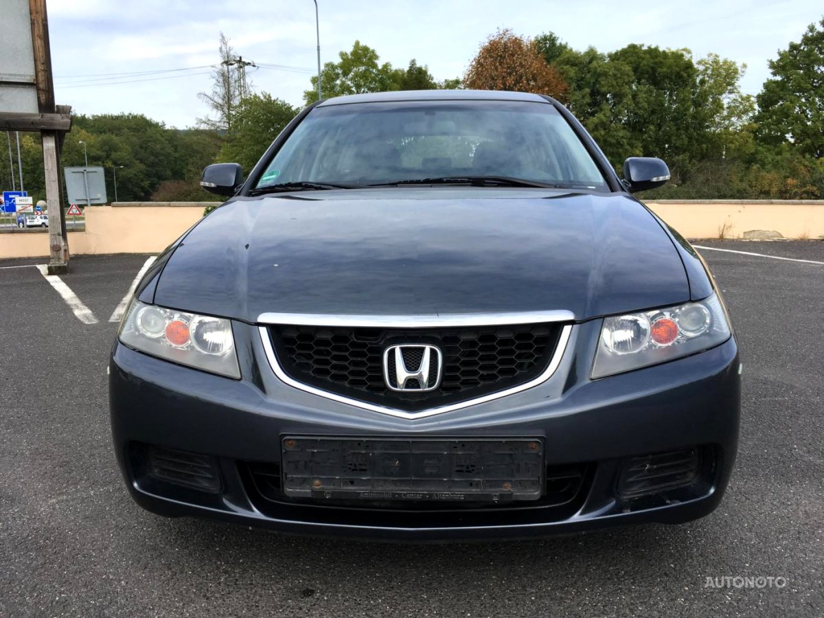 Honda Accord, 2003 - pohled č. 3