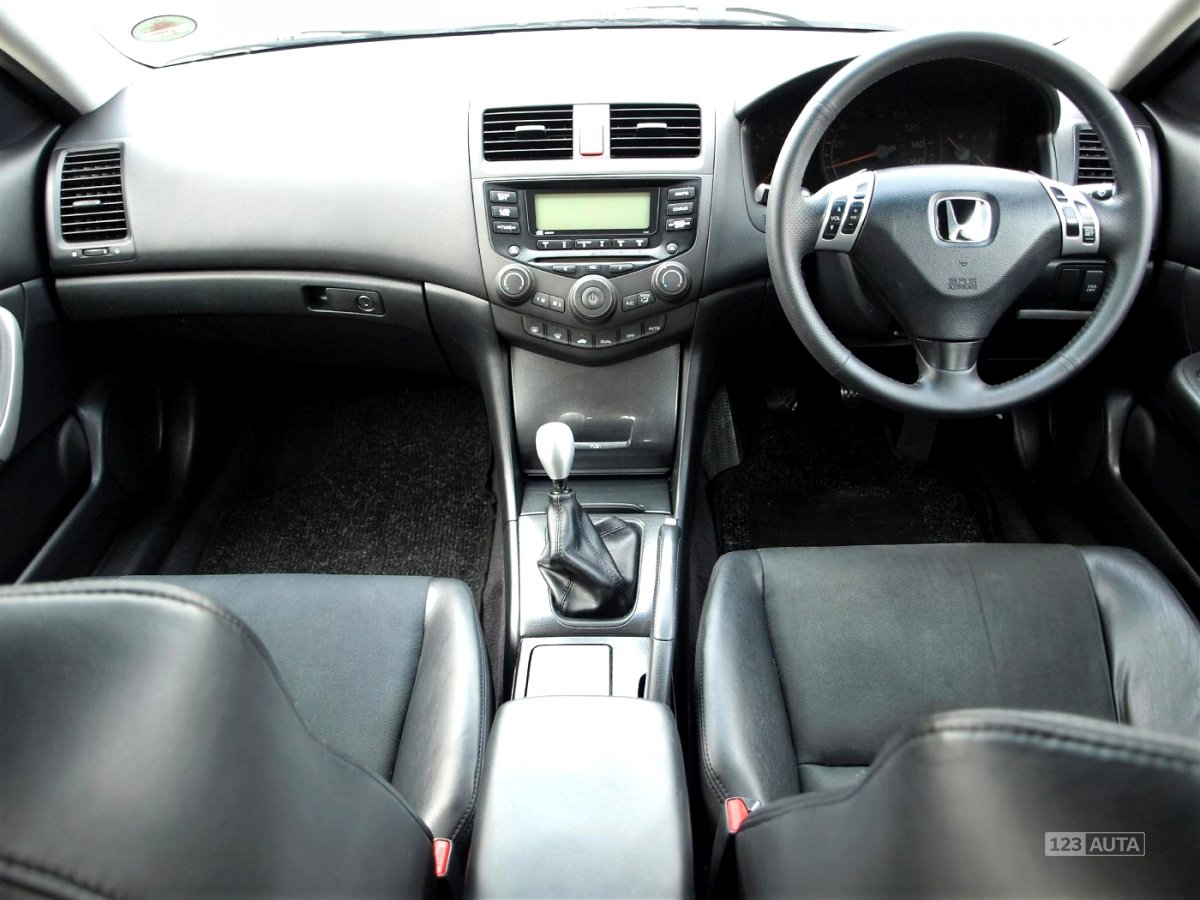 Honda Accord, 2003 - pohled č. 12