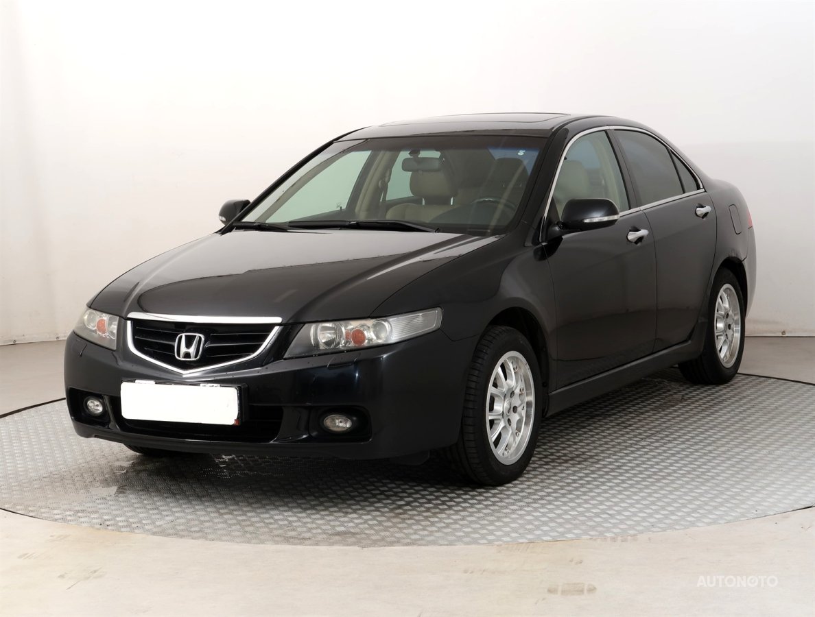 Honda Accord, 2004 - pohled č. 3