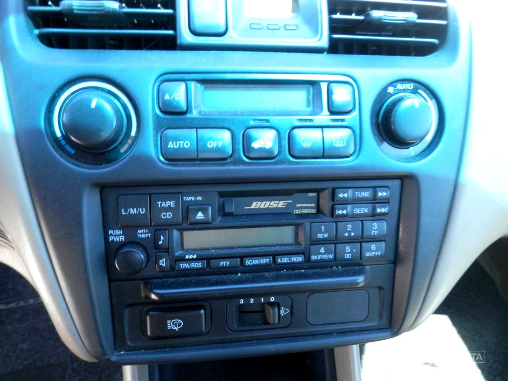 Honda Accord, 2000 - pohled č. 14