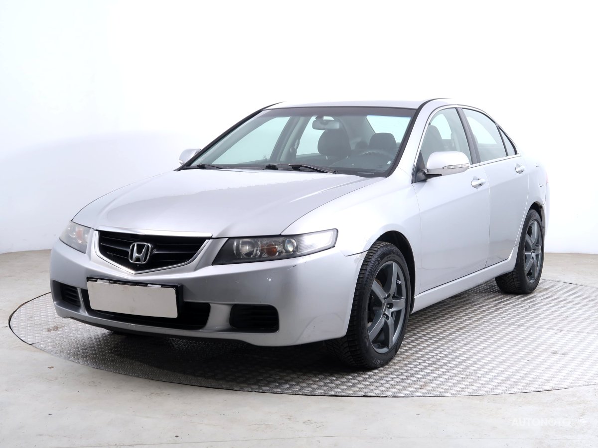 Honda Accord, 2004 - pohled č. 3