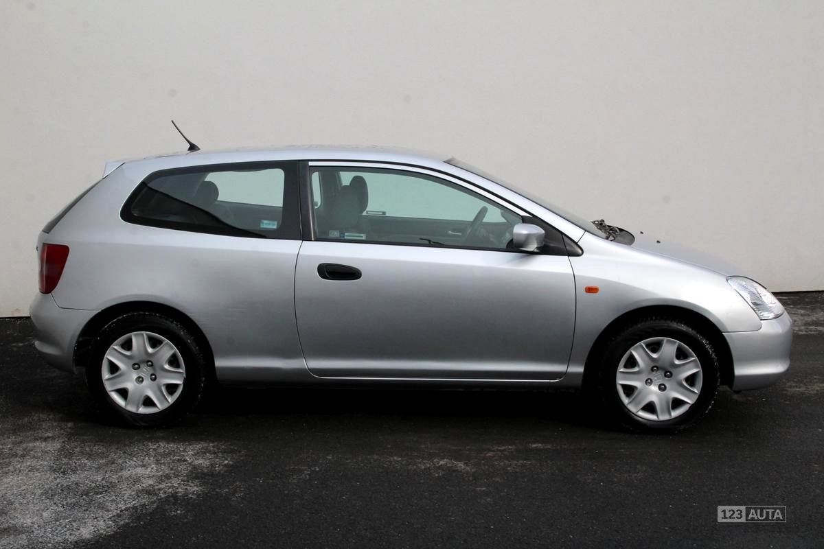 Honda Civic, 2002 - pohled č. 4