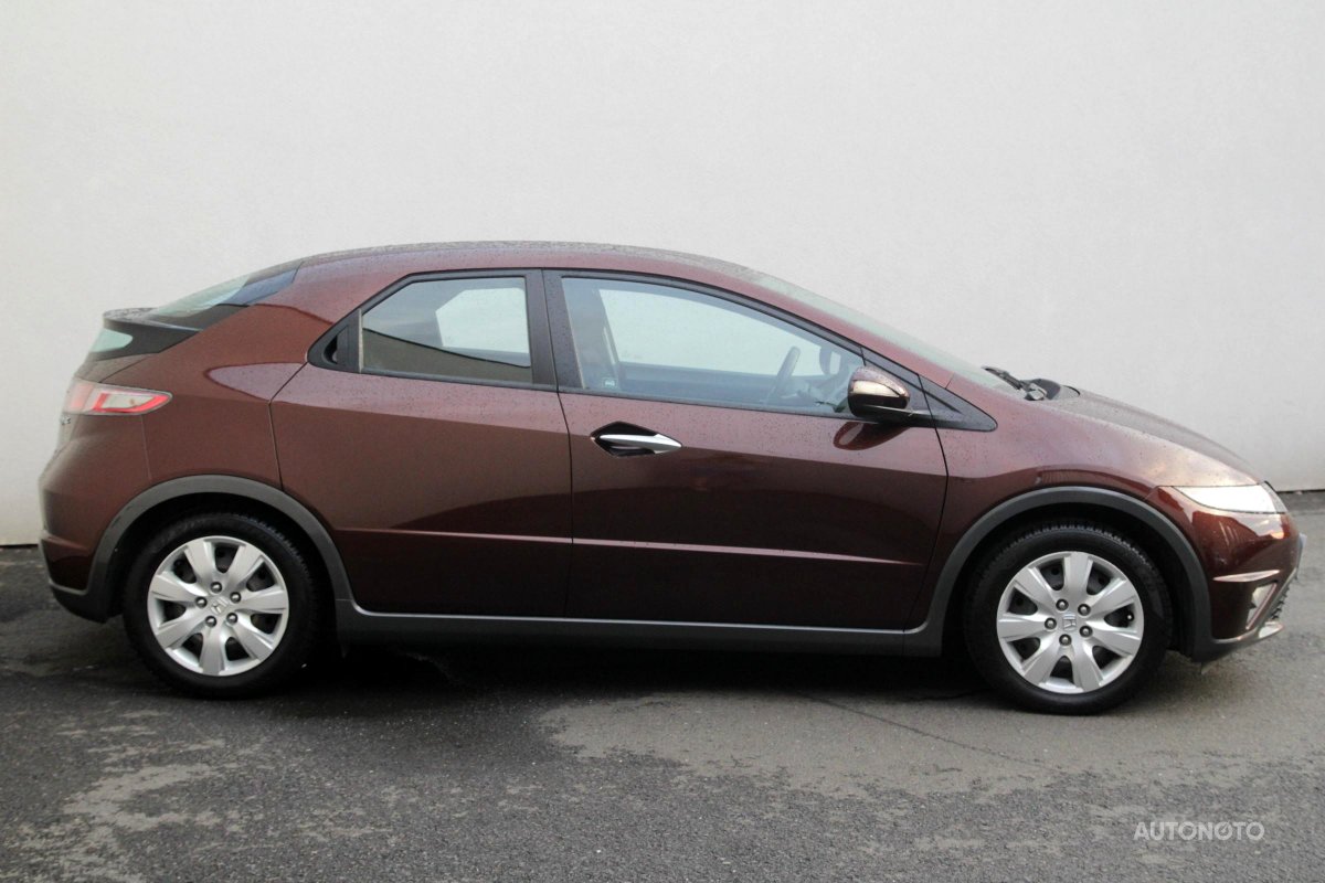 Honda Civic, 2011 - pohled č. 4