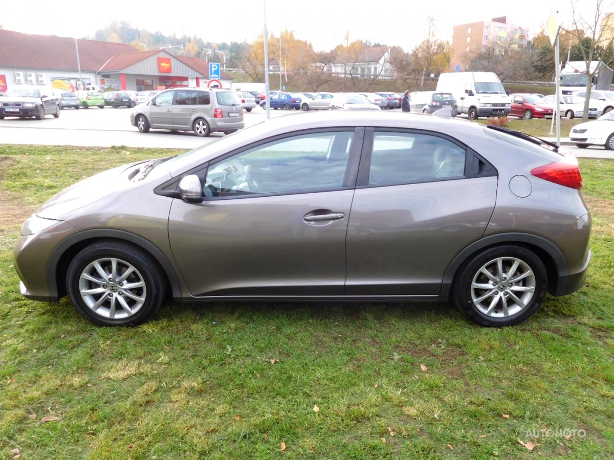 Honda Civic, 2012 - pohled č. 2