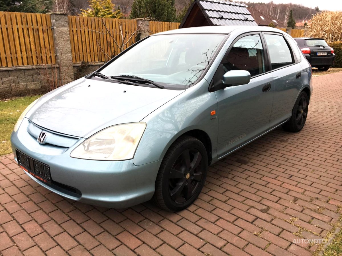 Honda Civic, 2002 - pohled č. 3