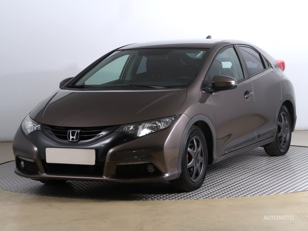 Honda Civic, 2012 - pohled č. 3