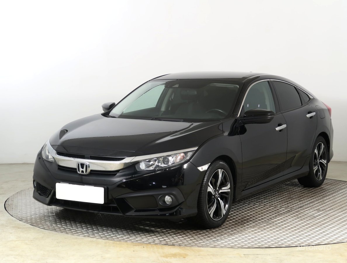 Honda Civic, 2018 - pohled č. 3