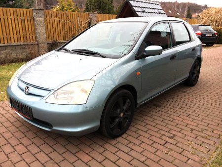 Honda Civic, 2002 - pohled č. 3