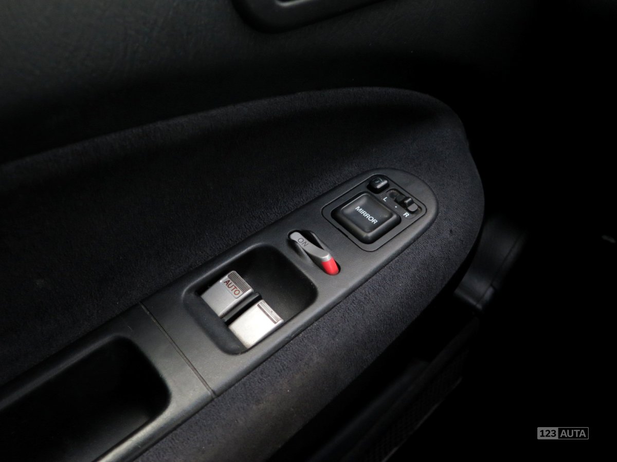 Honda HRV, 2004 - pohled č. 18