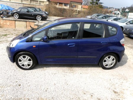 Honda Jazz 1,2 i - VTEC 66 KW  04/09