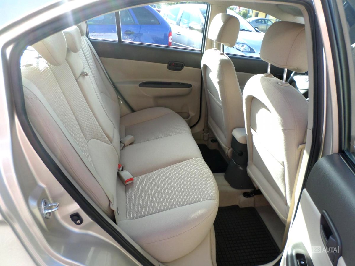 Hyundai Accent, 2008 - pohled č. 16